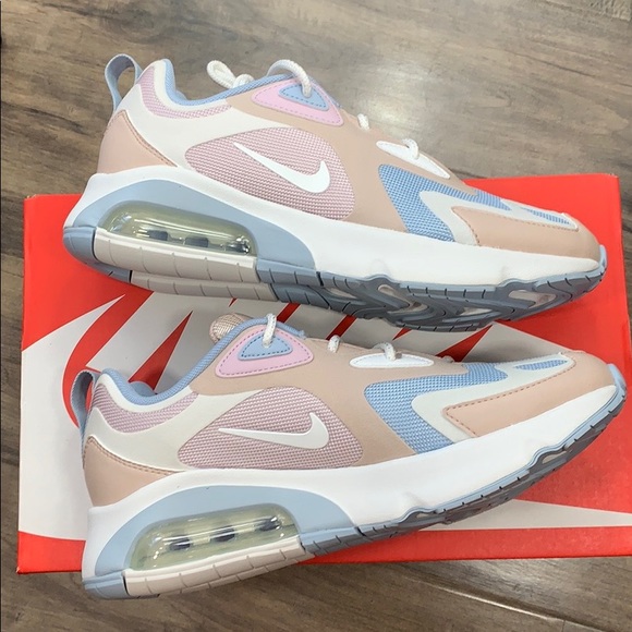 women's air max 200 barely rose